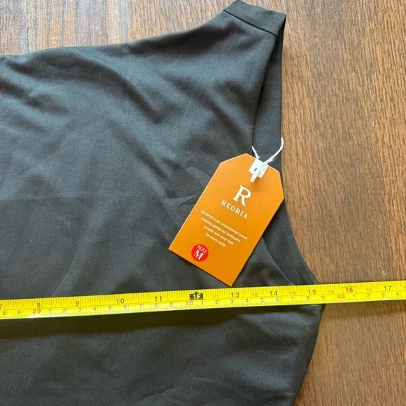 NWT reoria medium backless crop  tank top size medium - Picture 3 of 7